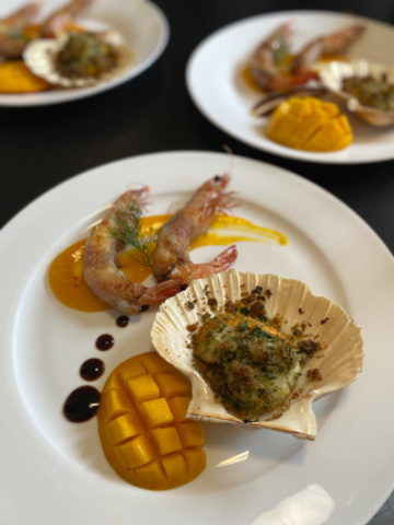 Antipasto di frutta e pesce